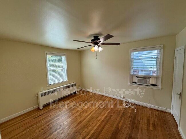 Building Photo - 125 Cherrydell Rd