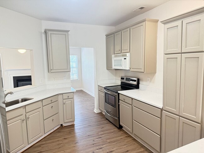 Building Photo - Renovated Cornelius Townhome with Garage, Pool & Elevated Rear Deck