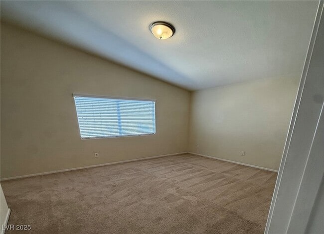 Building Photo - 9300 Cool Creek Ave