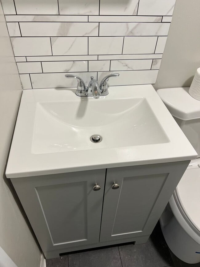 Building Photo - Luxury 1 BD, 1 BA Apartment in Mt Joy!