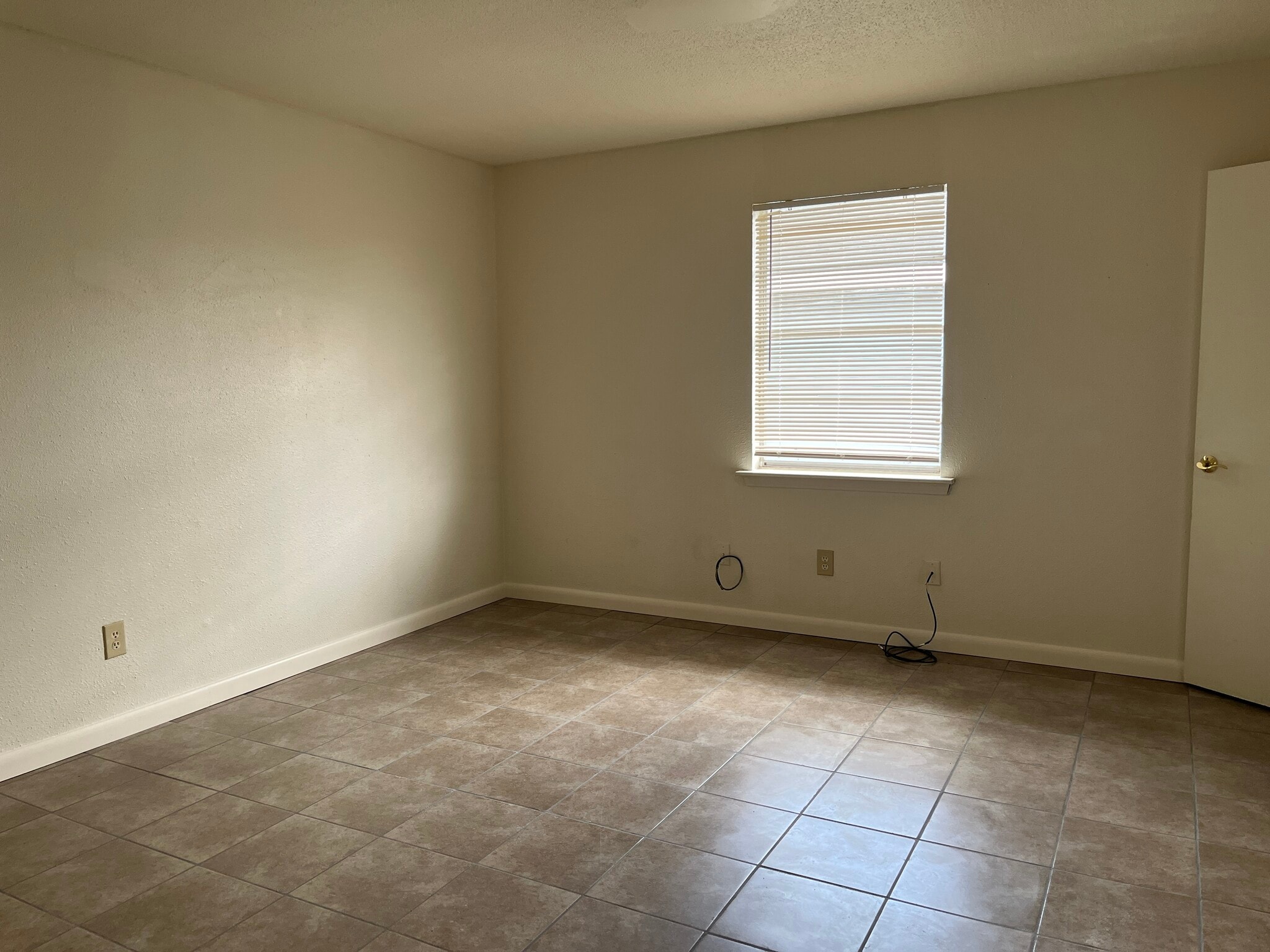 Bedroom 2 (Middle Door) - 1036 Eli Ct