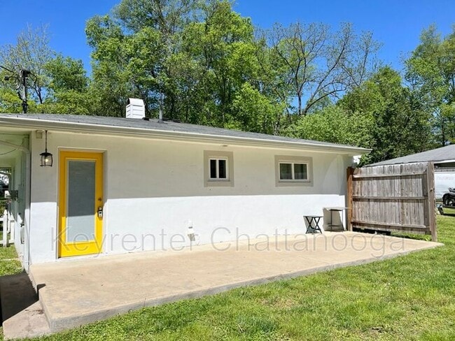 Building Photo - 5460 Florida Ave