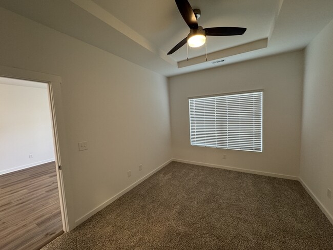 Building Photo - 73 Tall Sky Ln