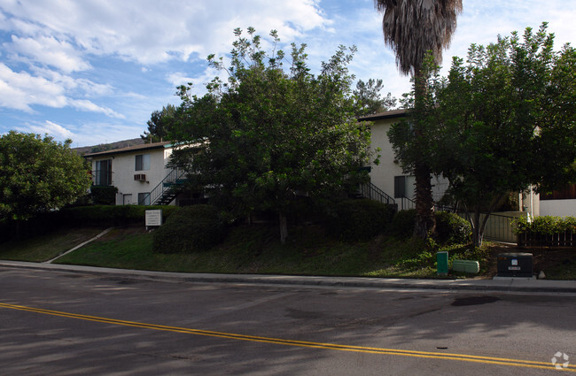 Primary Photo - Hillside Terrace