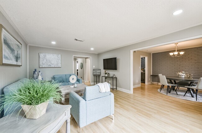 Building Photo - 14111 Misty Meadow Ln