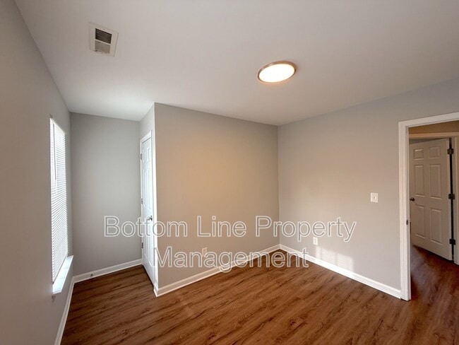 Building Photo - 7119 Henderson Valley Ln