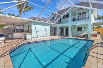 Building Photo - 1145 Jardin Dr