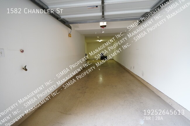 Building Photo - 1582 Chandler St