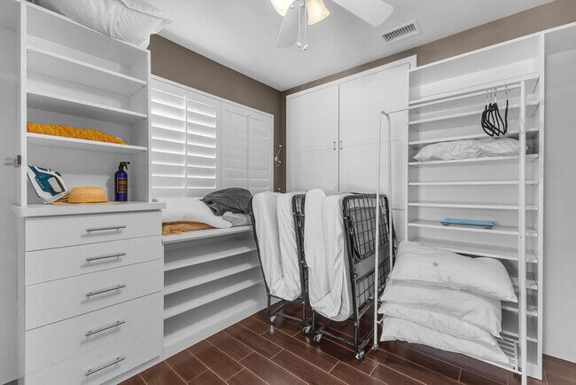 Building Photo - 44310 Villeta Dr
