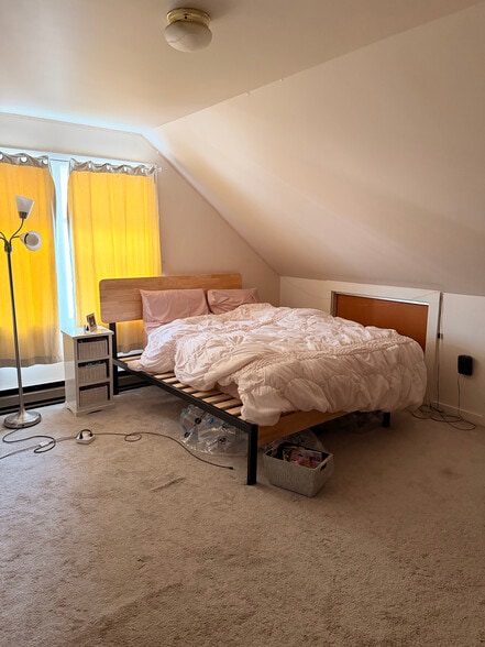 Bedroom 4 - 49 Sunset Rd