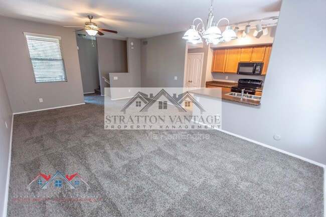 Building Photo - 900 S 94th St