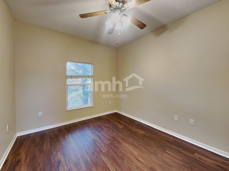 Building Photo - 138 Pine Isle Dr