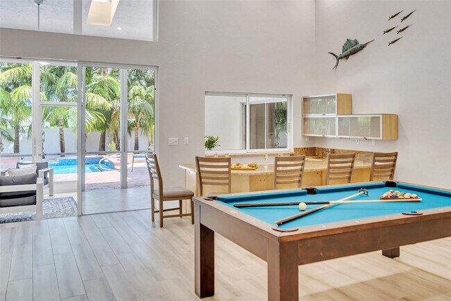 Building Photo - 1643 Seabreeze Blvd