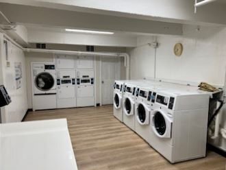 Building Photo - 7 4th St