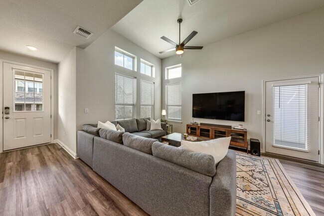 Building Photo - 7812 Moody Bend