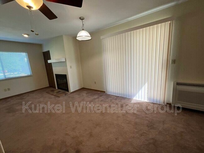 Building Photo - 251 Eagle Ridge