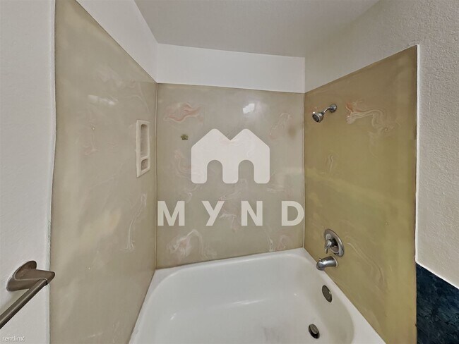 Building Photo - 3 br, 2.5 bath Townhome - 34320 Gadwall Cmn