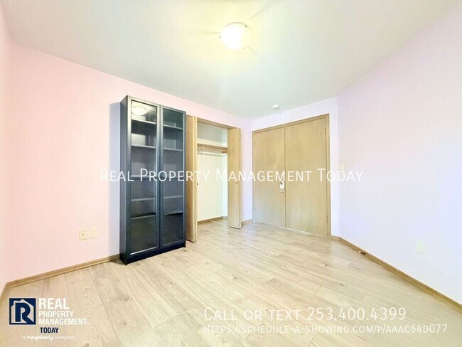 Building Photo - 6319 46th St Ct W