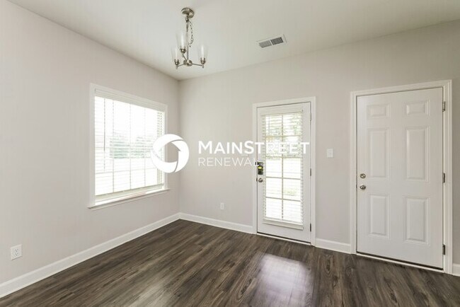 Building Photo - 4 Bedroom Pet-Friendly Home in Somerville, TN with Main Street Renewal