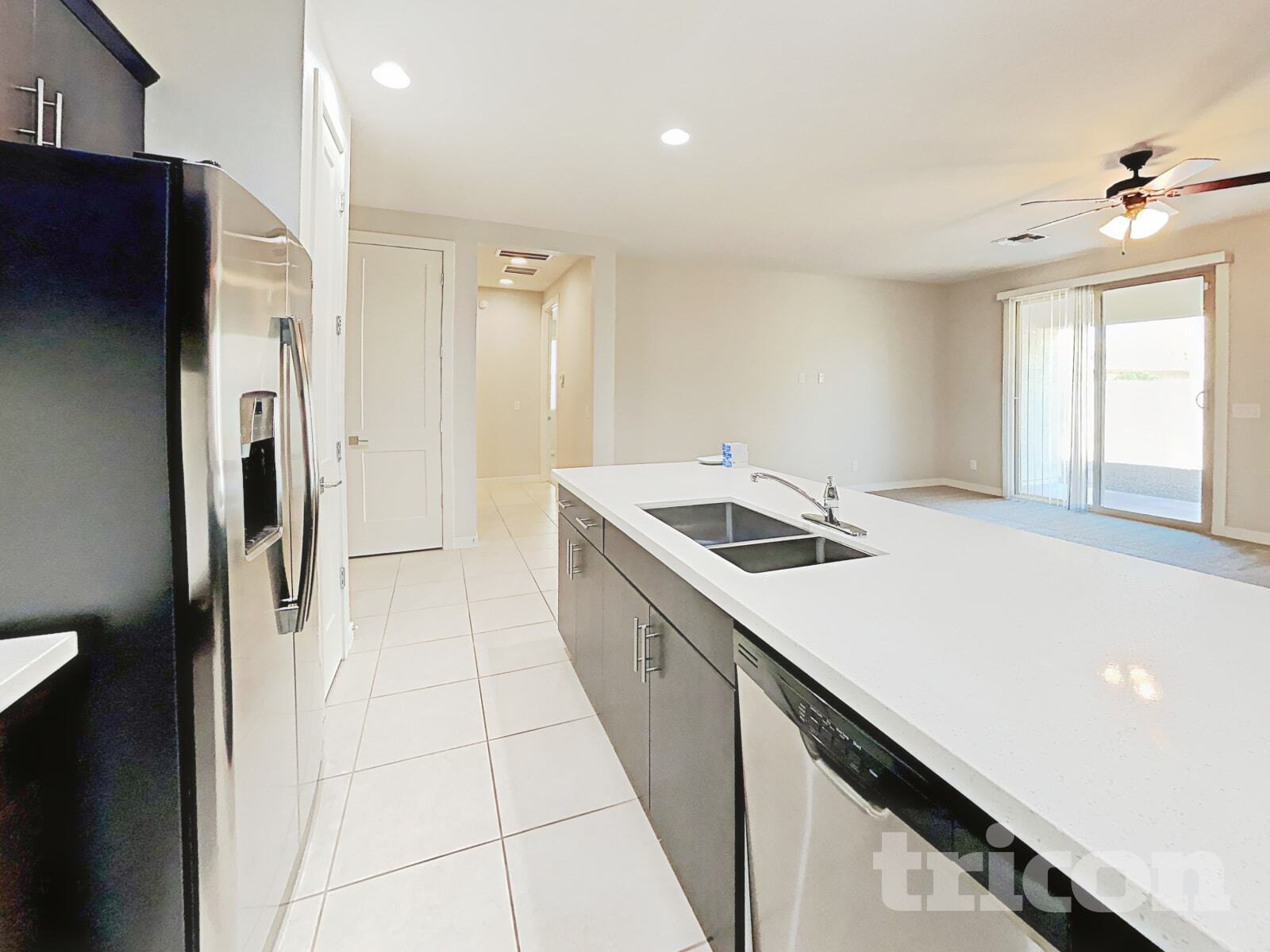 Building Photo - 42246 W Balsa Dr