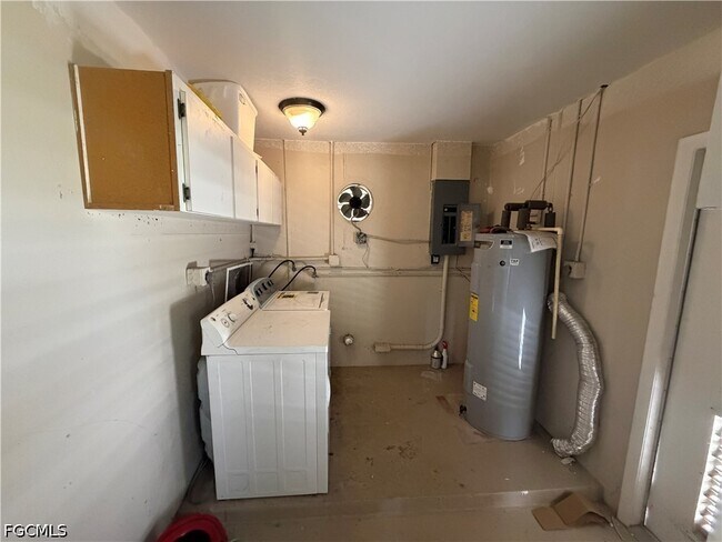 Building Photo - 18540 Tampa Rd