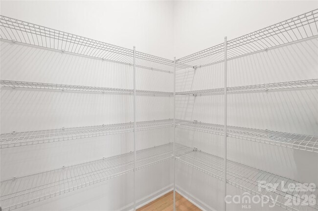 Building Photo - 204 Silver Fleet Dr
