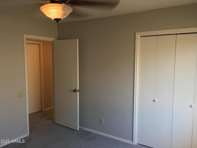 Building Photo - 5623 E Aster Dr