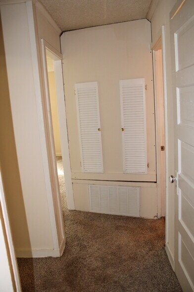 Building Photo - 4347 E Bayley St