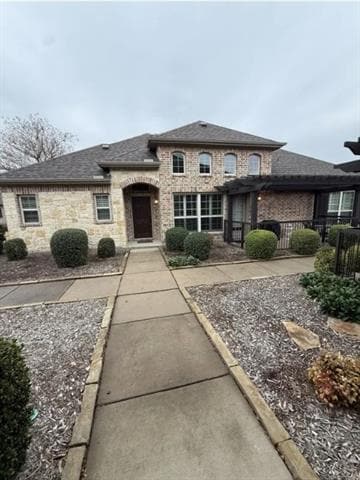 Building Photo - 5683 Hummingbird Ln