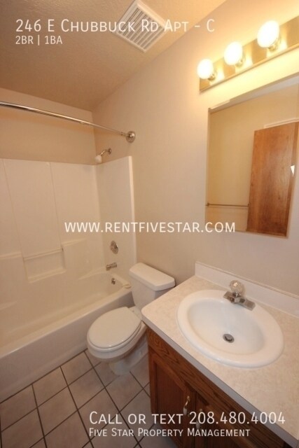 Building Photo - 246 E Chubbuck Rd