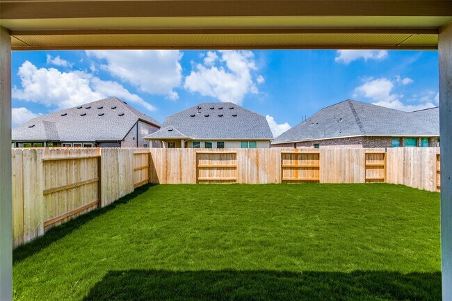 Building Photo - 17684 Tree of Heaven