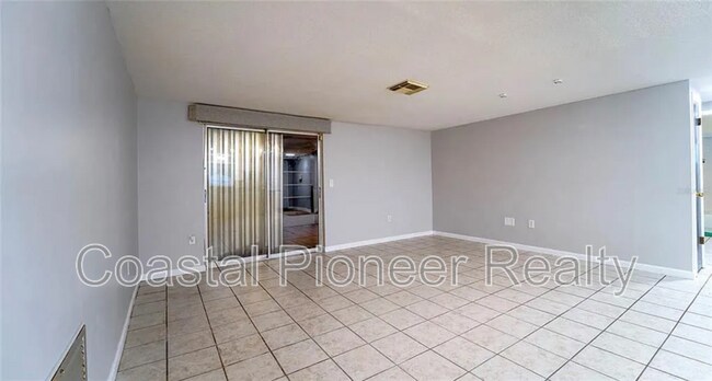 Building Photo - 7713 Heather St