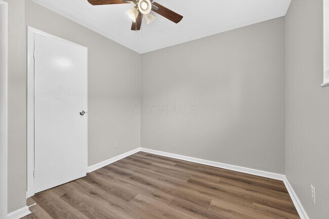 Building Photo - 940 Ferndale Pl