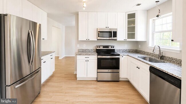 Building Photo - 4105 Farmer Pl