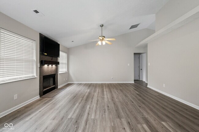 Building Photo - 6815 Cherry Laurel Ln