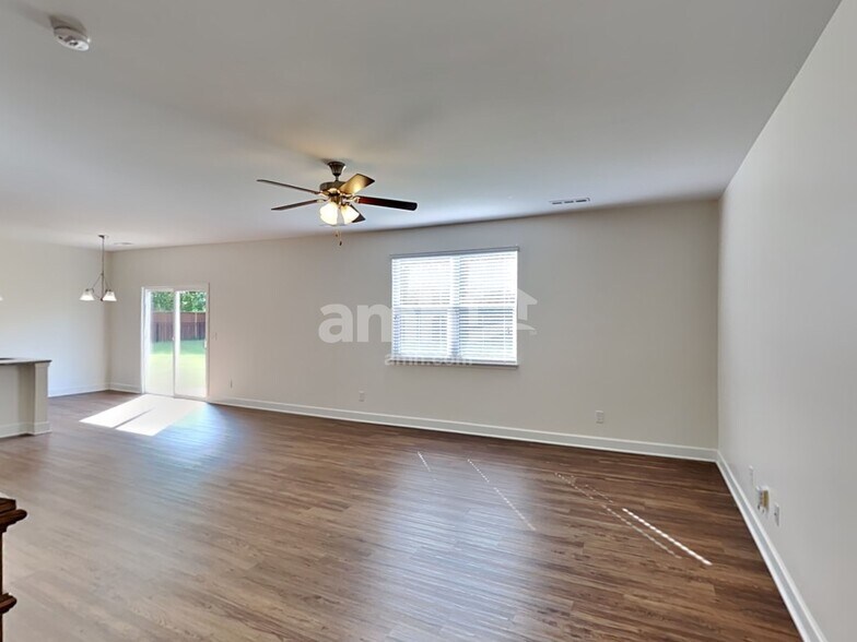 Building Photo - 531 Drema Ct