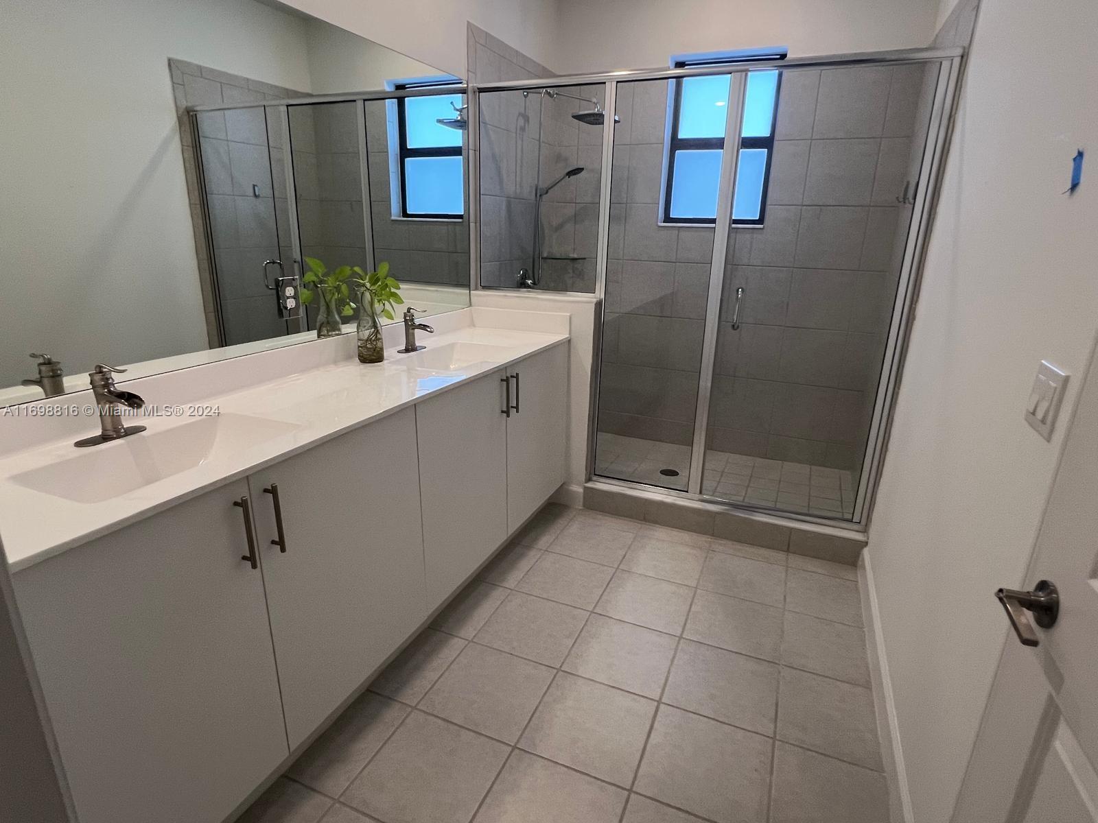 Building Photo - 256 SW 159th Ter