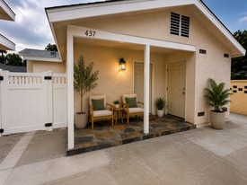 Building Photo - 437 Santa Paula Ave