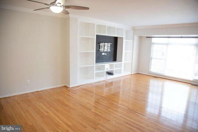 Building Photo - 3347 Wilton Crest Ct