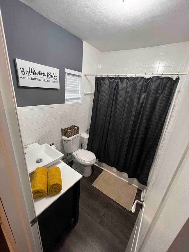 Building Photo - 2991 NW 31st Ave