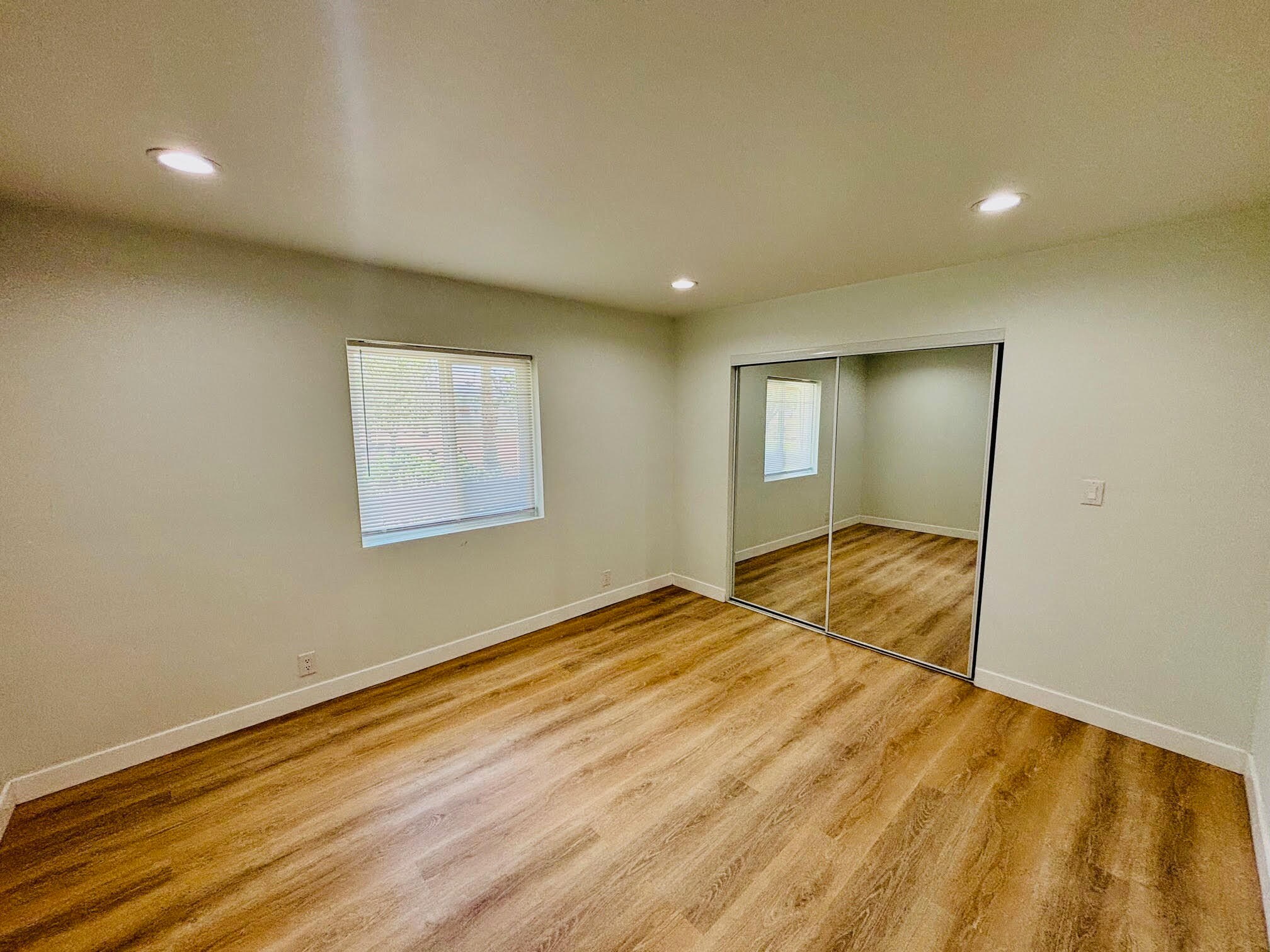 Building Photo - 41725 22nd St W