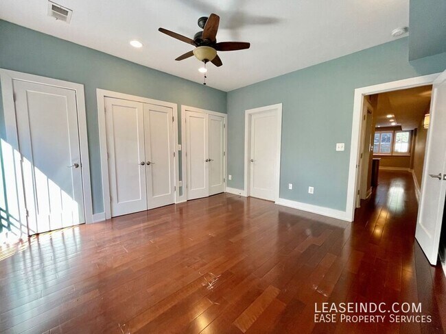 Building Photo - 1004 N Street NW-#1