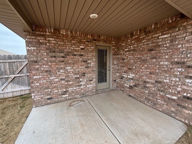 Building Photo - Available June 8th
