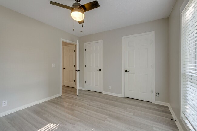 Building Photo - 103 Hunterwood Ct