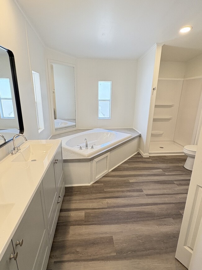 Building Photo - 242 7th Way