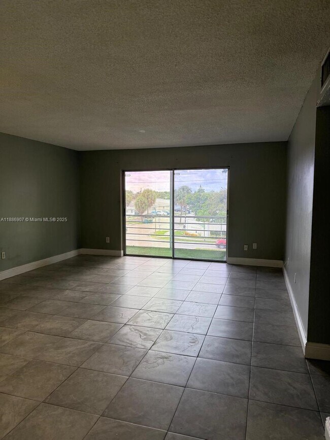 Building Photo - 2800 NW 56th Ave