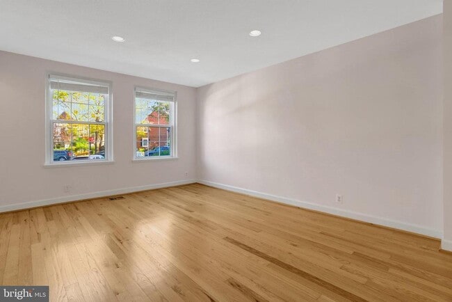 Building Photo - 4326 36th St S