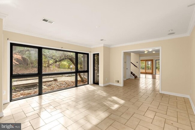 Building Photo - 1434 Kirby Rd