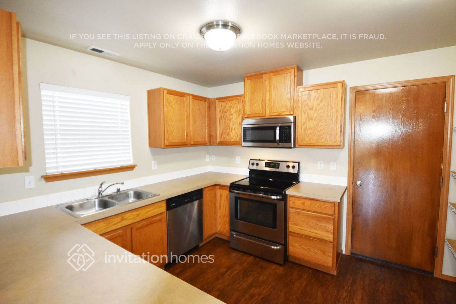 Building Photo - 107 Mazza St NE