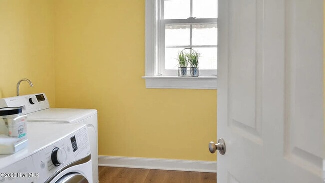 Building Photo - Lease to Own